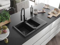 Mexen Gaspar évier en granit 1,5 bassins avec égouttoir et robinet de cuisine Aster, noir/argent - 6507-73-73450-70-B