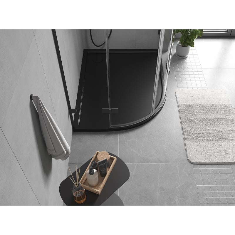 Mexen Flow receveur de douche demi-circulaire asymétrique slim droit 90 x 80 cm, noir mat - 46Q708090R