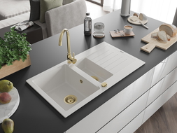 Mexen Matias évier en granit à 1,5 cuvette avec égouttoir 900 x 505 mm, Blanc, siphon Or - 6502901505-20-G