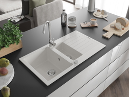 Mexen Matias évier en granit 1,5 bac avec égouttoir 900 x 505 mm, blanc, siphon chromé - 6502901505-20